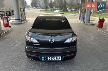 Седан Mazda 3 2011 в 