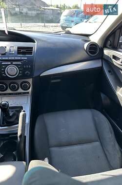 Седан Mazda 3 2009 в 