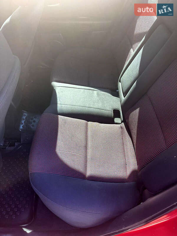 Седан Mazda 3 2005 в Кременчуці