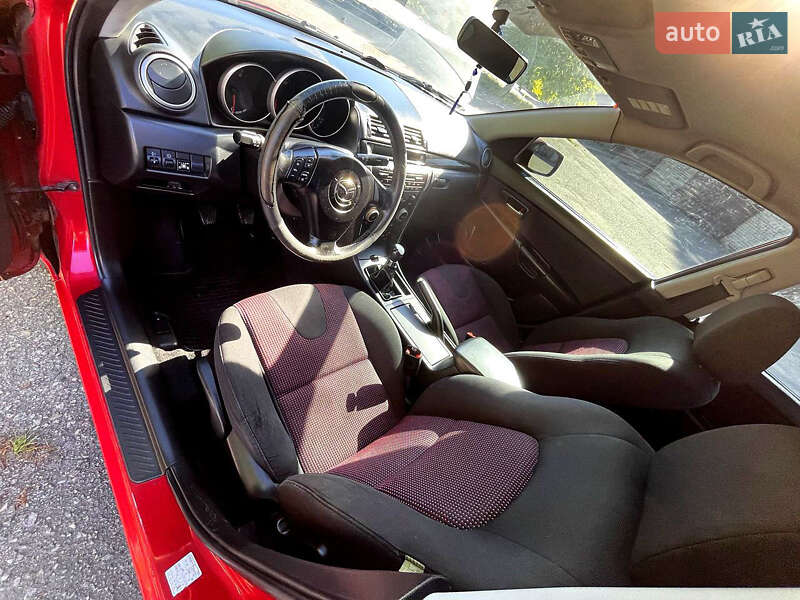 Седан Mazda 3 2005 в Кременчуці