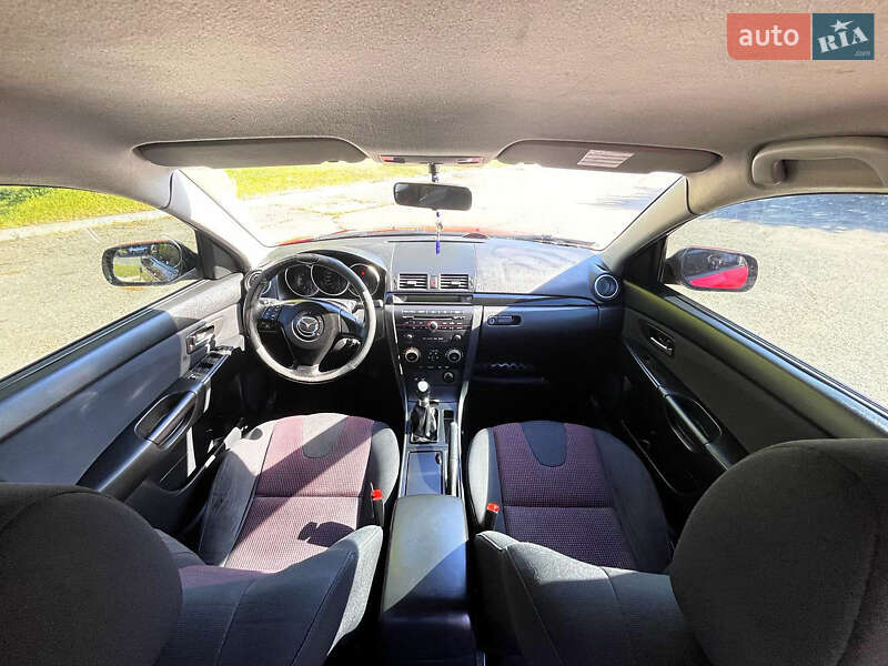 Седан Mazda 3 2005 в Кременчуці