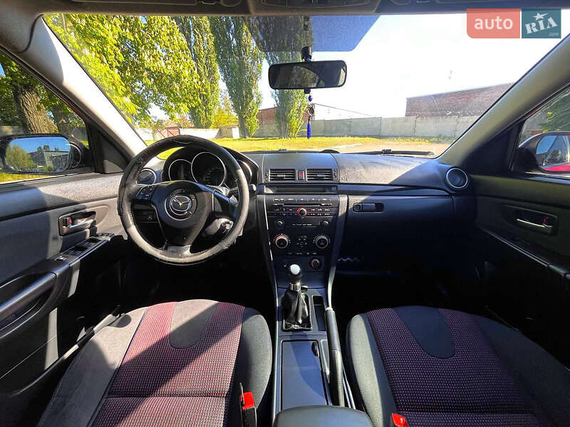 Седан Mazda 3 2005 в Кременчуці