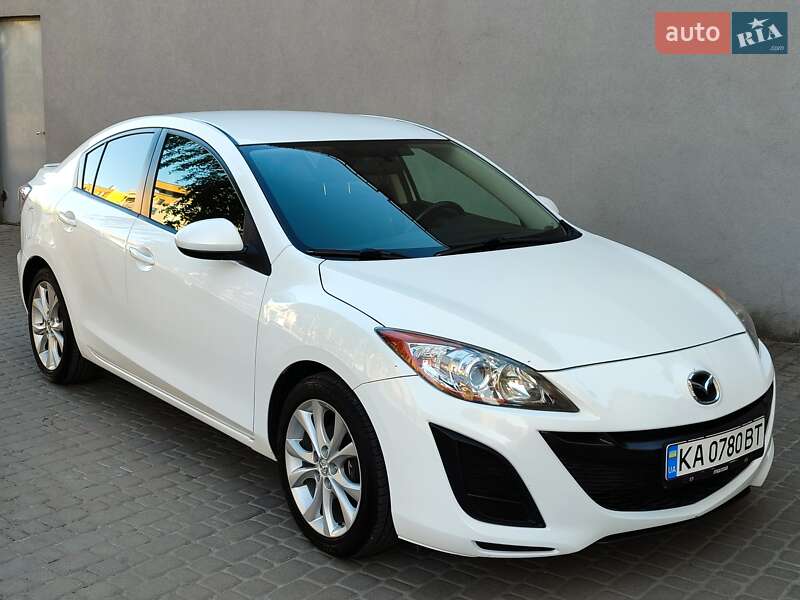 Седан Mazda 3 2011 в Киеве