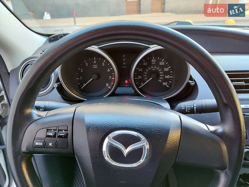 Седан Mazda 3 2011 в Киеве