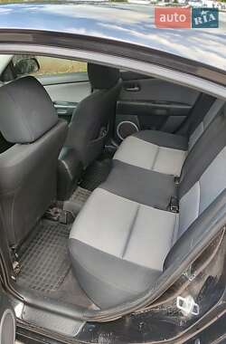 Седан Mazda 3 2006 в 