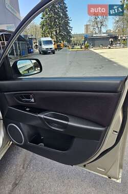 Седан Mazda 3 2009 в 
