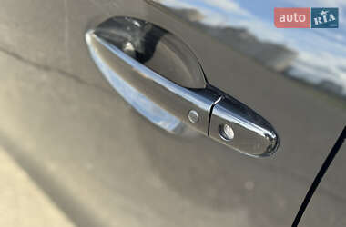 Хетчбек Mazda 3 2013 в 
