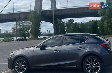 Хэтчбек Mazda 3 2018 в Киеве