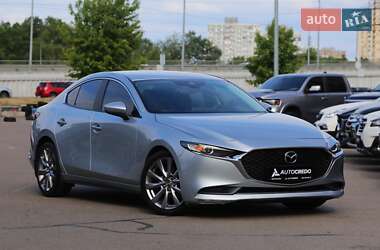 Седан Mazda 3 2019 в Киеве