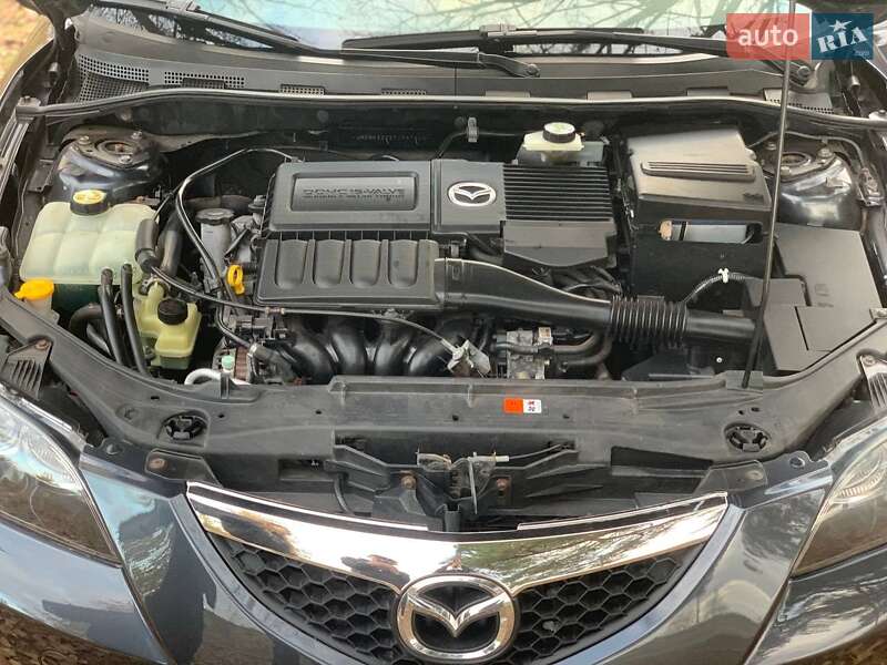 Седан Mazda 3 2006 в Чупахівці