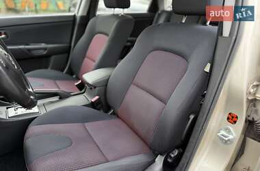 Хэтчбек Mazda 3 2005 в 