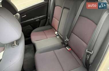 Хэтчбек Mazda 3 2005 в 