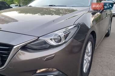 Седан Mazda 3 2014 в 