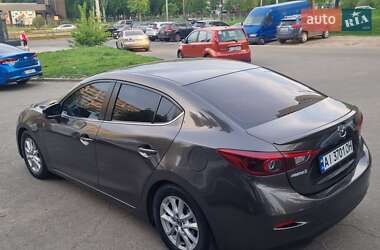 Седан Mazda 3 2014 в 