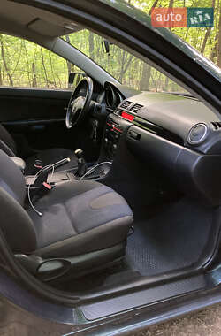 Хетчбек Mazda 3 2003 в 