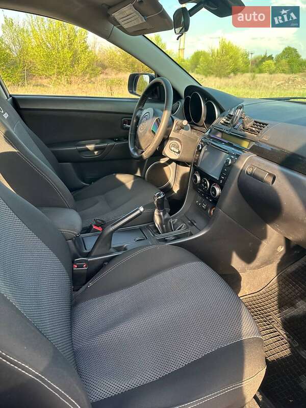 Седан Mazda 3 2008 в Миронівці