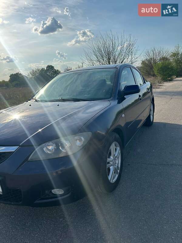 Седан Mazda 3 2008 в Миронівці