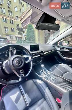 Хэтчбек Mazda 3 2017 в 