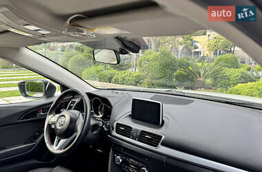 Седан Mazda 3 2014 в 