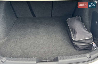 Седан Mazda 3 2014 в 