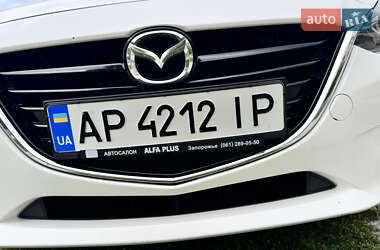 Седан Mazda 3 2014 в 