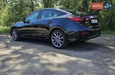 Седан Mazda 3 2018 в 