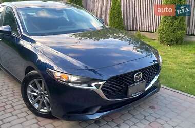Седан Mazda 3 2019 в Львове