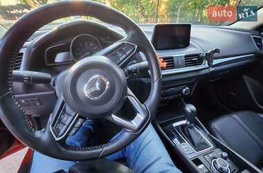 Седан Mazda 3 2017 в 