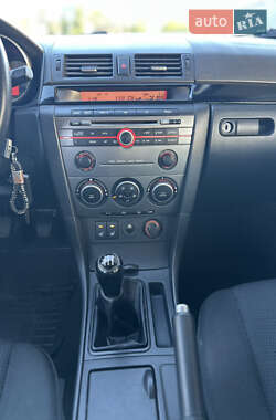 Хэтчбек Mazda 3 2007 в 