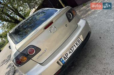 Хэтчбек Mazda 3 2004 в 