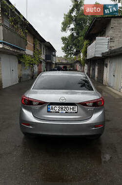 Седан Mazda 3 2014 в Киеве