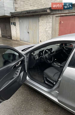 Седан Mazda 3 2014 в 
