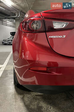 Седан Mazda 3 2018 в 