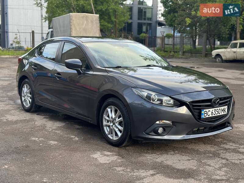 Седан Mazda 3 2014 в 