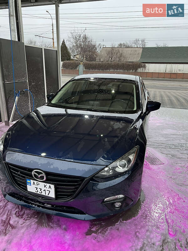 Седан Mazda 3 2015 в 