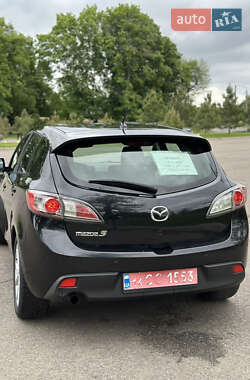 Хэтчбек Mazda 3 2011 в 
