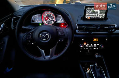 Хэтчбек Mazda 3 2015 в 