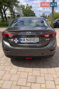 Седан Mazda 3 2016 в 