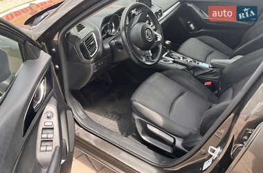 Седан Mazda 3 2016 в 