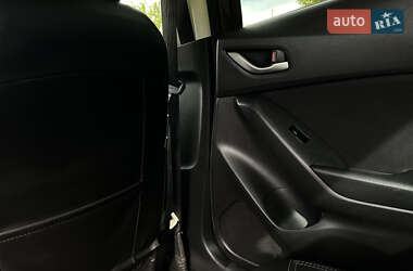 Седан Mazda 3 2014 в 