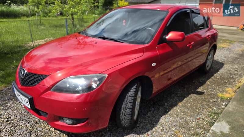 Mazda 3, фото из объявления