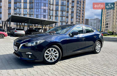 Седан Mazda 3 2015 в Черкассах