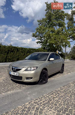Седан Mazda 3 2006 в Днепре