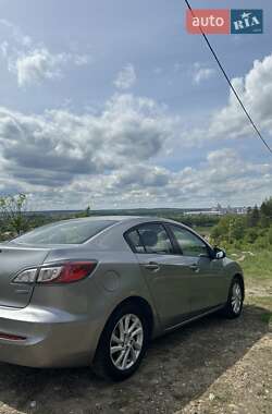 Седан Mazda 3 2011 в Івано-Франківську