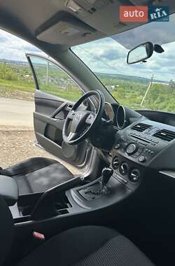 Седан Mazda 3 2011 в Івано-Франківську