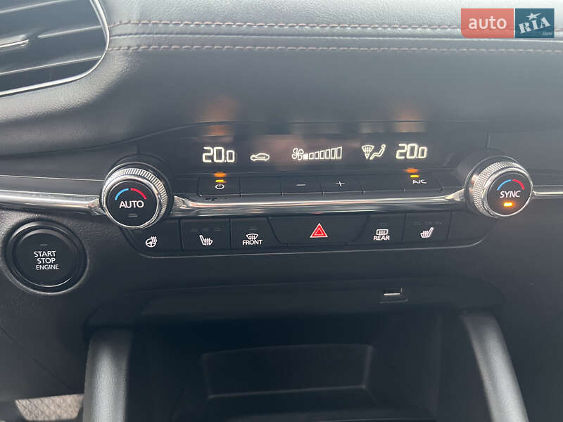 Седан Mazda 3 2018 в Харькове