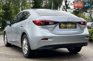 Седан Mazda 3 2016 в 