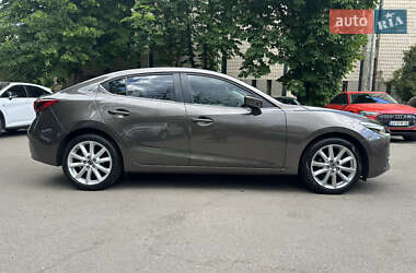 Седан Mazda 3 2017 в 