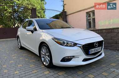 Седан Mazda 3 2017 в 