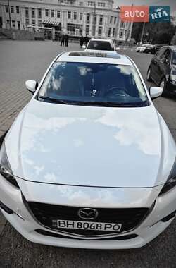 Седан Mazda 3 2017 в 